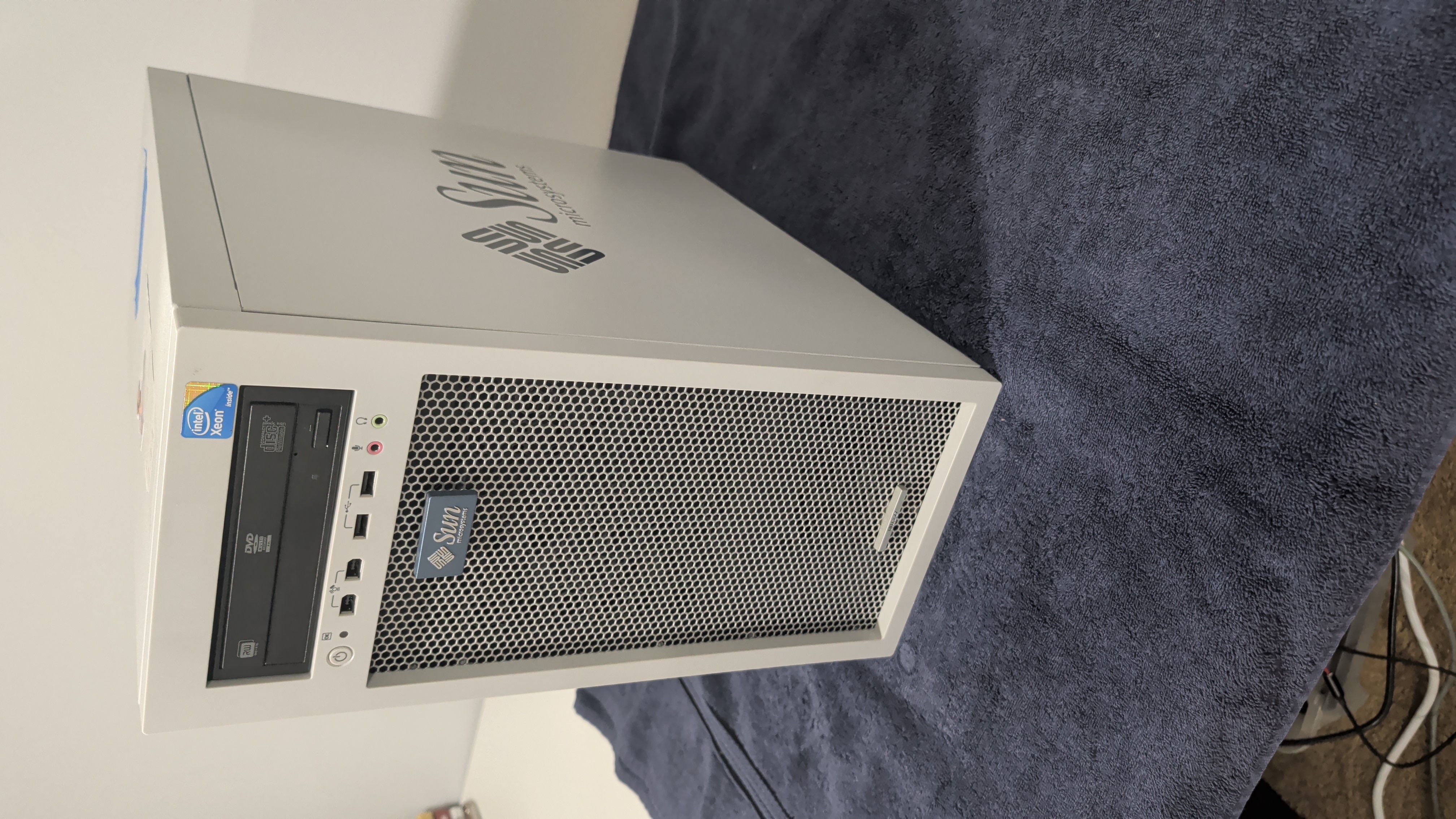Sun Ultra 27 (Solaris 10)